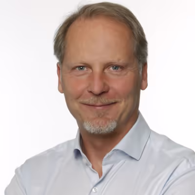 Dr Dirk Schramm