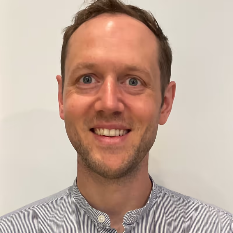 Dr Dom Fenn
